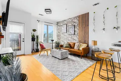 Image de Entire Condo near Downtown Atl- Urban Safari