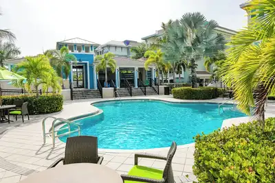 Image de Experience a Luxurious Penthouse Near Anna Maria Island with Resort Amenities! -