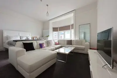 Image de Central Collins Residence at Inner City