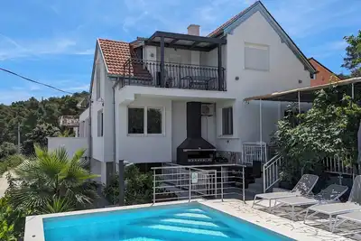 Image de Villa Rosa Ciovo / Pool / 120m zum Strand / 2 Apartments