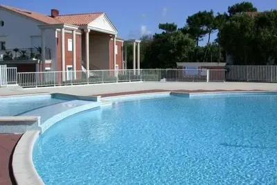 Image de L'Hollywood Zen - Une Chambre Appartement, Couchages 4