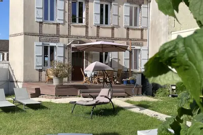 Image de Villa Fontaine avec piscine intérieure chauffée