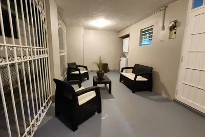 Image de Puerto Rico: 5-Minute Airport / Parking / Carolina, San Juan.