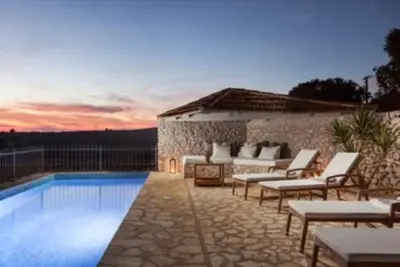 Image de Paradise cottage with heated private pool