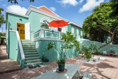 Colorful historical city apartment, Otrobanda, down town Willemstad