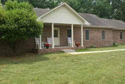 Image de Country home 30 minutes from downtown Nashville!