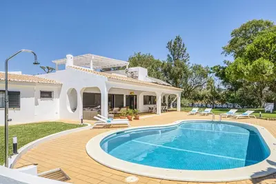Image de Villa Torrinha - Superbe villa pour 10 personnes avec piscine privée!
