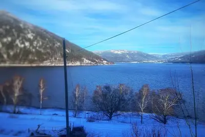 Image de Stor Hytte med Panoramautsikt Over Tinnsjøen