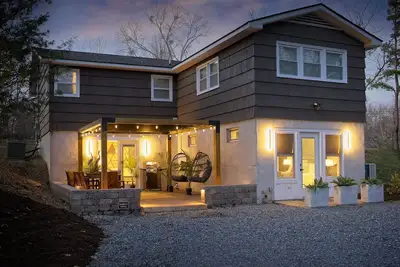 Image de Ultimate Space for Your Family! ~ Tiec ~ Fire Pit+