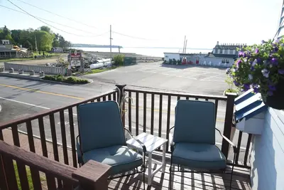 Image de A Cozy Nautical Nest on Lincolnville Beach