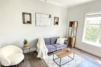 Image de Modern 2-bed Flat in Moseley: free wifi.