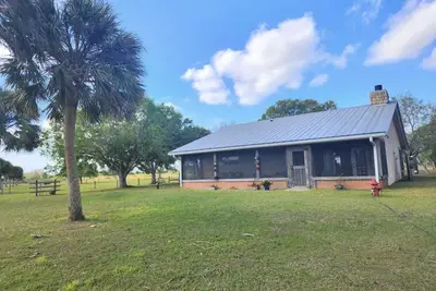 Image de Cozy cottage on 8 acres near state park and atv trails. Pet Friendly!