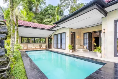 Image de Rumah Villa by EVDEkimi – Quiet Ubud escape with pool and outdoor lounge- Long stay extras