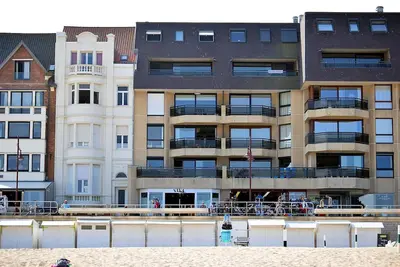 Image de Appartement raffiné avec vue sur la mer