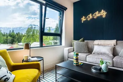 Image de Revelstoke - Condo with Hot Tub-The Ski Shanty