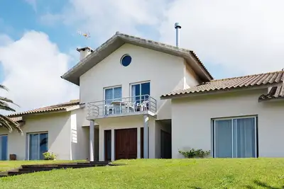 Image de Villa 'Vivenda Do Monte' avec vue sur la mer, jardin partagé et Wi-Fi