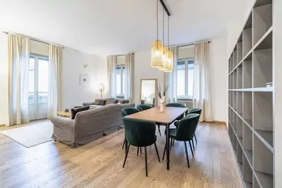 Appartement à Milan avec 3 chambres à coucher, 8 couchages