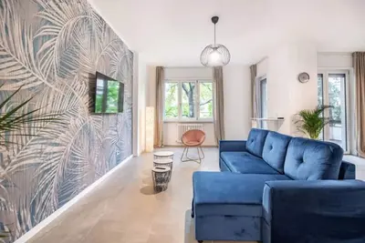 Image de Appartement à Milan avec 4 chambres à coucher, 7 couchages