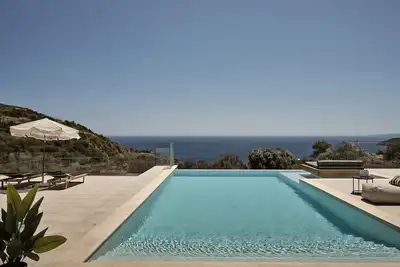 Image de Elle Lux Villa, Essence of Endless Blue