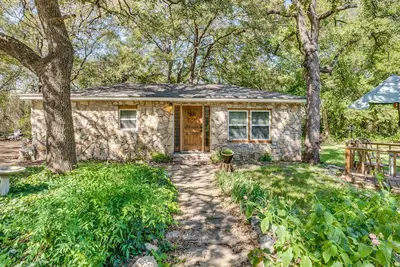 Image de Zen Bungalow, 5 minutes from everything!