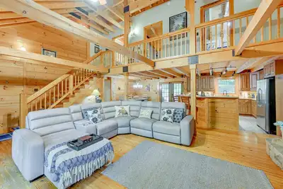 Image de Scenic Blue Ridge Cabin Rental w/ Resort Amenities