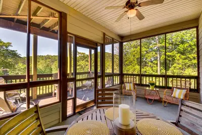 Image de Kingwood Resort Condo w/ Golf Course Views!