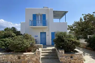 Image de Classic Cycladic house in Paros island, 250m from amazing Piso Aliki beach!