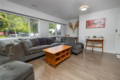 Image de Family Friendly Suite in Central Maple Ridge