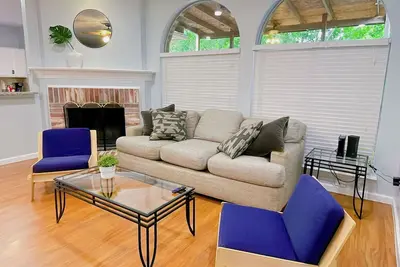 Image de Delight 4br2ba in Arlington. Family Friendly. Perfect for Corporate & Insurance