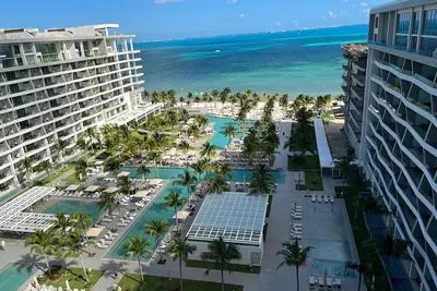 Image de 3 bedroom luxury oceanfront penthouse at the stunning garza Blanca Cancun.