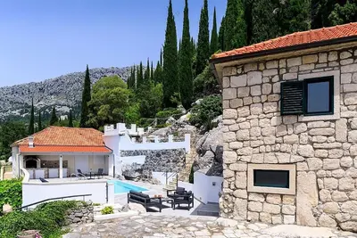 Image de Recently Built, Cosy Retreat for Two, A/C, Private Pool with Superb Views over the Konavle Valley!