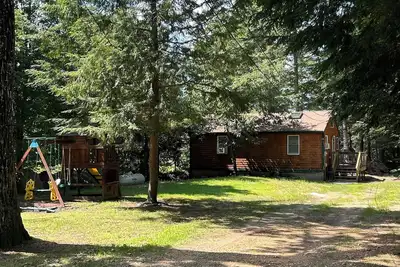 Image de All-Season Cozy Lakeside Cabin in Northwood, Nh- 2 Bdr, great views