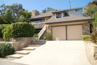 Image de Ocean View Home In Summerland!