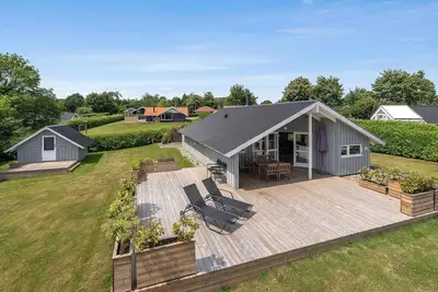 Image de Holiday home with sauna, hot tub and sea view