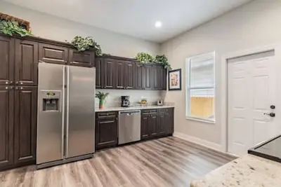 Image de Exclusive Haven - Retreat with a Private Backyard