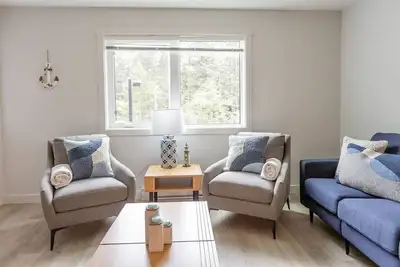 Image de 90+ Day Escape at Blue Skies Condo