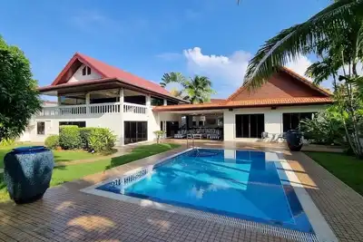 Image de Huge 6 Bedrooms Pool Villa