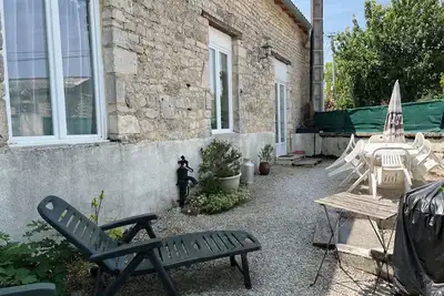 Image de Gîte de l'hortensia, maison de campagne