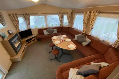 Family-friendly Caravans With On-site Pool and Entertainment