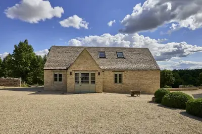 Image de Charming newly built Cotswold stone cottage.