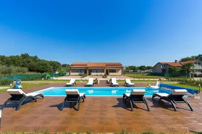 Image de Beautiful Villa with Pool