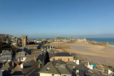 Image de Harbour View - an apartment that sleeps 4 guests in 2 bedrooms