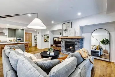 Image de \"Inspired Elegance\" at Tamarack Lodge