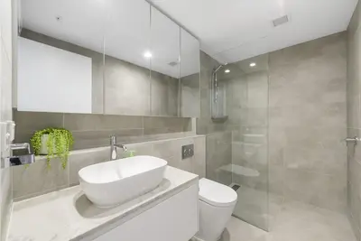 Image de Top Floor Centrally Located Full Size 2 Bed 2 Bath Family Apartment