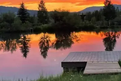 Image de Cozy Cabin: Summer paradise on the river