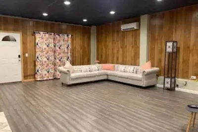 Image de Home Away From Home