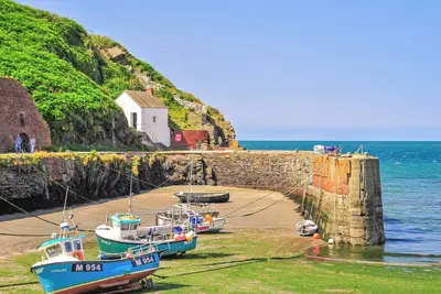 Image de 3 bedroom accommodation in St Davids Peninsula, near Solva Valley