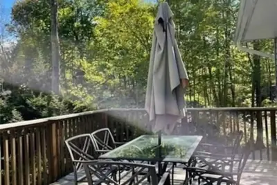 Image de Bobs Lake 3 Bedroom Waterfront : $1495* Last Minute Weekly Special!