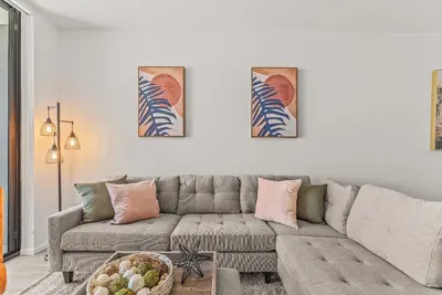 Image de Luxury Highrise 2-bedroom condo with Amazing View. Pool Access and Balcony Miami