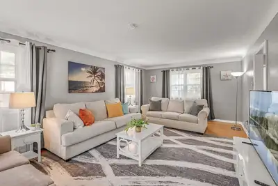 Image de Adorable Comfy Home- 3m Headquarter-Battle Creek Park- Moa- Dtwn St. Paul